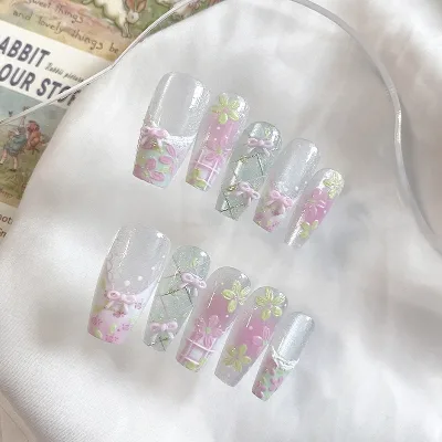Faux ongles forme cercueil à motif floral, 10 pièces
